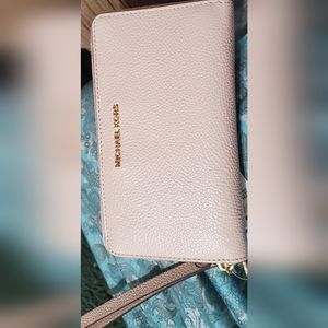 Michael Kors Wristlet